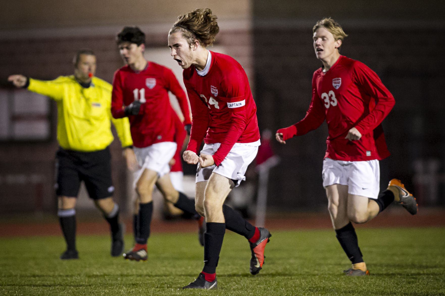 Class 2A Chatham Glenwood Super-Sectional: Triad 3, Morton 1